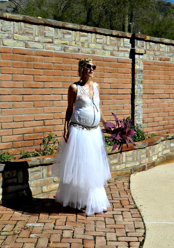 pregnant bride