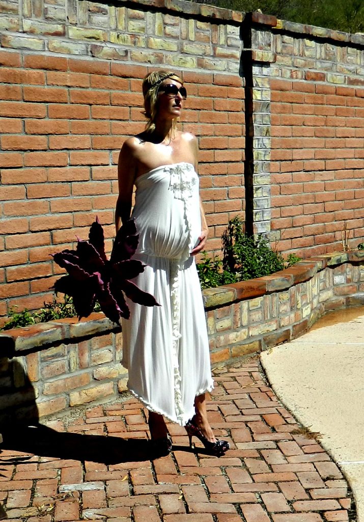 pregnant bride